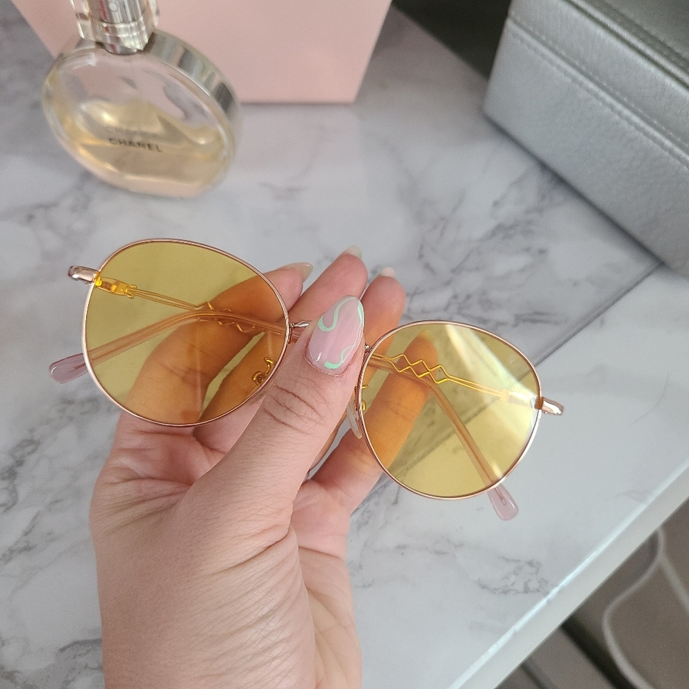 metal frame yellow sunglasses - Picture 4 of 4
